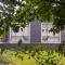 Pine Lodge modern and quiet retreat in cowes
