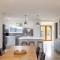 Pine Lodge modern and quiet retreat in cowes