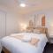 Pine Lodge modern and quiet retreat in cowes