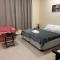 Room with sharing bath - 艾恩