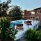 Clomplejo MUNAY con piscina y parking