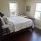 State Street Cottage, Suite 2