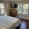 State Street Cottage, Suite 2