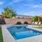 Luxe Phoenix Retreat - heated pool, putting green - بيوريا