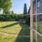 Btween Maas & Waal