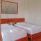 Spring Hill Hotel Ruteng Spring Hill Hotel Ruteng
