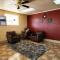 Executive Inn By OYO Queenville Mena