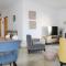 3-Bedroom Apt Sleeps 6 Pool Gym & Jacuzzi
