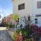 Eva Gardens corner house with stunning garden and huge swimming pool next to CORAL BAY