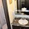 Snowflake 1 Bed plus Den 2 Bath SFAF