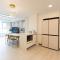 New Apt 34py 3min to Haeundae Beach LG StanbyMe & Styler Netflix & Sky Capsule - Busan