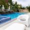 Vivo Mare Beachfront Villas - Vista