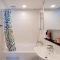 New Apt 34py 3min to Haeundae Beach LG StanbyMe & Styler Netflix & Sky Capsule - Busan