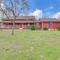 Fire Pit and Game Room Lakefront Escape in Trenton! - Trenton