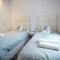 Modern Apartment with Year-Round Open Pool - Manilva