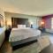 Quality Inn & Suites Gulf Breeze Bayside near Pensacola Beach
