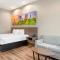 Clarion Pointe