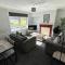 3-Bed Apartment Central Greenock - Greenock