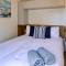 The Gatwick Cabin With Airport Parking Available - Horley