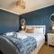 69 Saxmundham Road