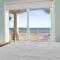Private Pool Beach Front Sleeps 18 Family home - Eastpoint
