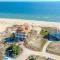Private Pool Beach Front Sleeps 18 Family home - Eastpoint