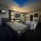 Luxury 4-Bedroom High-End Home, Includes Jacuzzi and Pool Table - 诺斯伍德