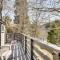 Tiny Home with Deck and Mtn Views in Lake Arrowhead! - Lake Arrowhead