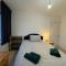 SM6 Central Serviced Accommodation - Wallington