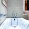 Full View Burj Khalifa and Fountains -Souk Al Bahar- Dream View holiday Home Rental