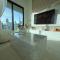 Elegant & luxury 2BR apartment Burj and canal view - Sabkhah