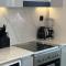 Elegant & luxury 2BR apartment Burj and canal view - Sabkhah