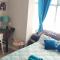 Central London Studio with Jacuzzi bath, ground floor, excellent transport connections - 伦敦