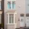 3 Bed Home next to Anfield with Games Room - 利物浦