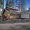 Dos Pinos Spacious Lakefront Cabin with Game Room - غروفلاند