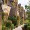 The Old Shop - Stylish Cotswold Cottage, Sleeps 6 - 温什科姆