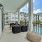 Sunny 2-Bed Oasis Pool and Gym in Apollo Beach - أبولو بيتش
