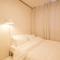 Thread Ground - 3BR Family Apartment in Seoul, 4 Queen Beds, Sleeps 8 - Seúl
