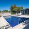 Private Cottage in olive grove with heated Pool