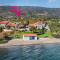Hydra Bay Seaside Villa with Pool - Thermisía
