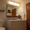 Hideaway Riverfront Cabin in Kernville with Universal EV Charger - Кернвилл