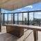 Ultimate Location Chic 2BR Rooftop Pool n Parking