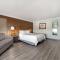 Best Western Plus Newport Mesa Inn