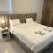 201 Lux Suite Tower206