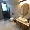 201 Lux Suite Tower206