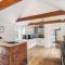 Renovated Cozy Cabin 5 Min to Beach - بارنستابل Renovated Cozy Cabin 5 Min to Beach - بارنستابل