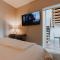 Open 2BR-1BA Penthouse w Pool and Balcony - Tower Grove