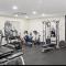Surry Hills Loft-Style Heritage 1BR - Indoor Pool, Sauna & Gym
