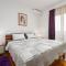 Apartments with a parking space Mugeba, Porec - 24244 - Poreč