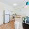 The Anchorage Escape Apartment - Steps away from City, Ferry and Stadium